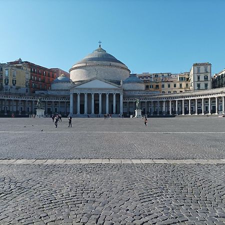 B&B Nancy Napoli Bagian luar foto