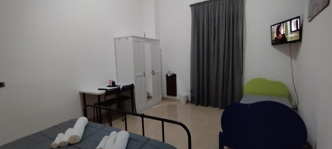 B&B Nancy Napoli Bagian luar foto